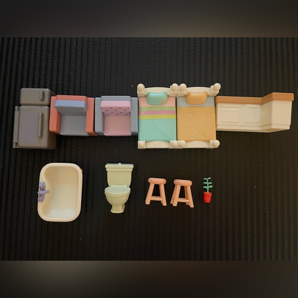 Disney Bluey Figurine Toy Bundle – 35 Pieces w/ Beach House & Car | Kids Playset